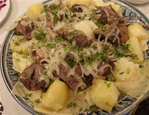 Kasakhisk køkken, beshparmak og andre kasakhiske retter